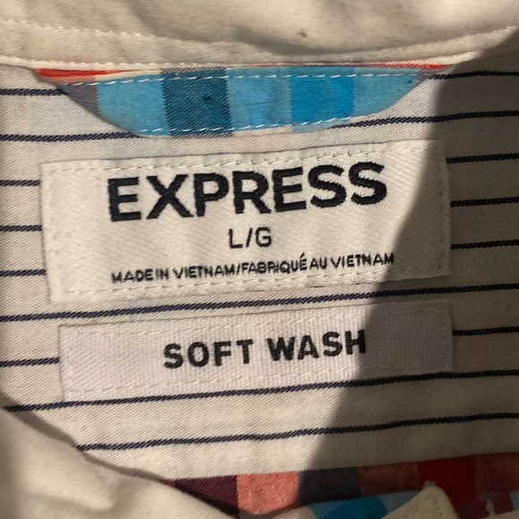 Express Men’s Button Down - Picture 2 of 2